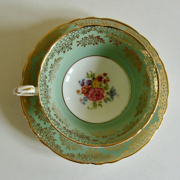 Paragon Fine Bone China Teacup and Saucer Royal Warrant Mark Green Gilt Floral - Picture 4 of 9